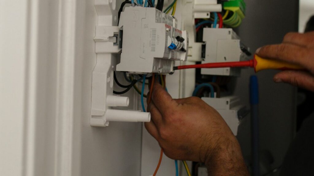 Création de pont dans un compteur électrique